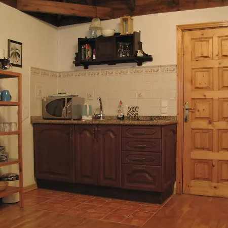 La Casita De La Vega Apartment *