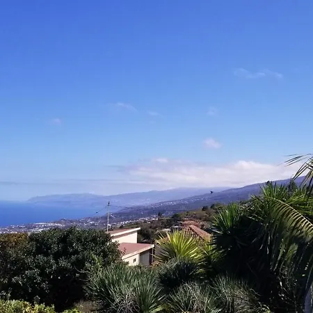 La Casita De La Vega Apartment *